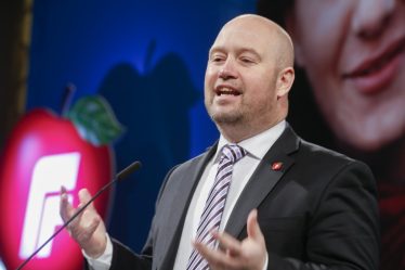 Le gouvernement envisage d'enregistrer tous les passagers aériens - 20