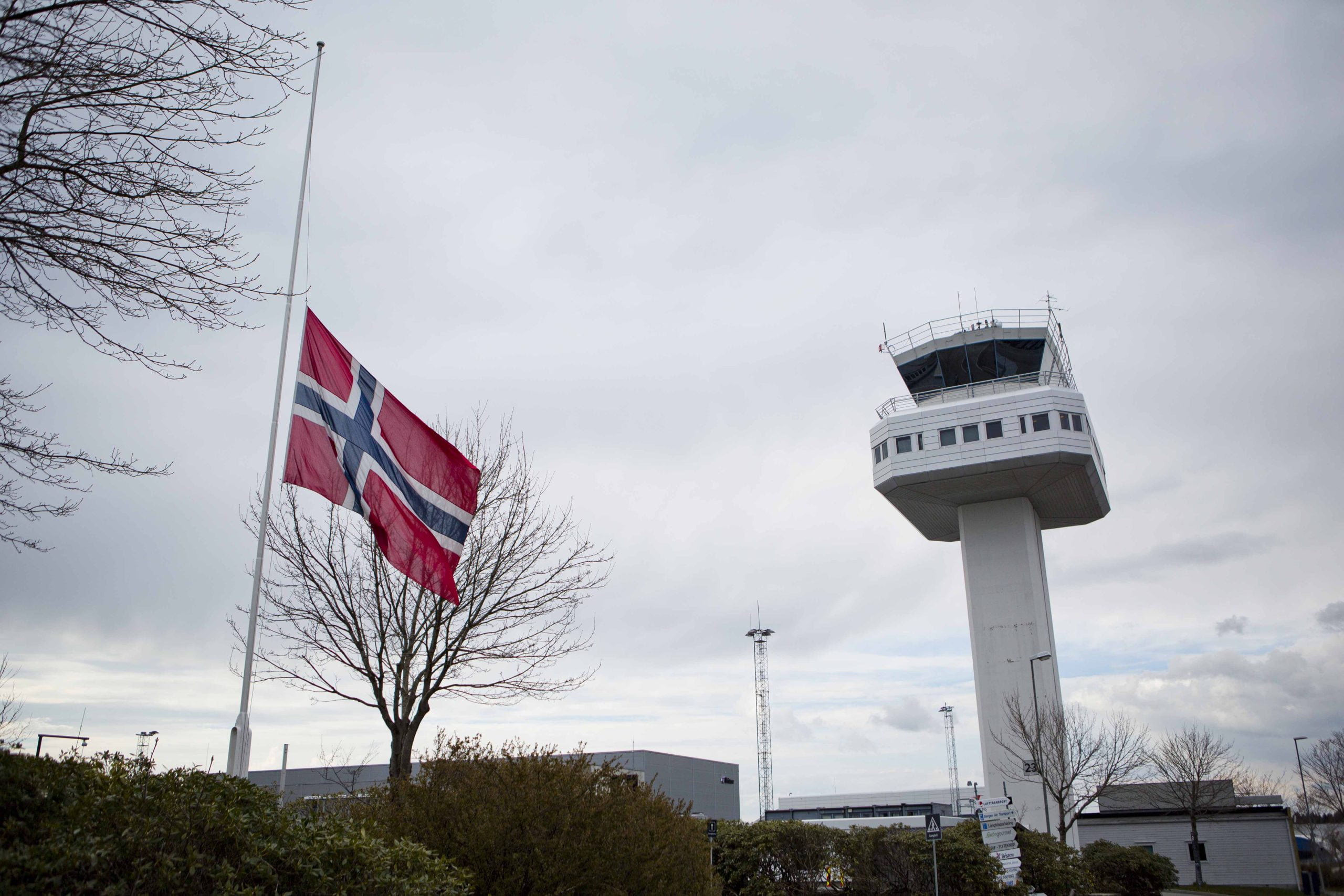 Bergen met le drapeau en berne 4 Bergen met le drapeau en berne - 3