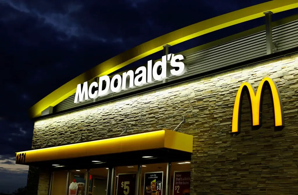 Raid de la police au siège français de McDonald's 4 Raid de la police au siège français de McDonald's - 3
