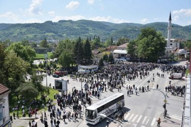Une mosquée en Bosnie rouverte après 23 ans - 18