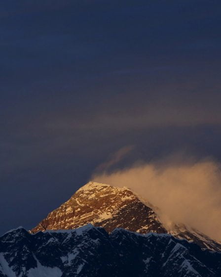 Un alpiniste norvégien peine à redescendre vivant de l'Everest 26 Un alpiniste norvégien peine à redescendre vivant de l'Everest - 25