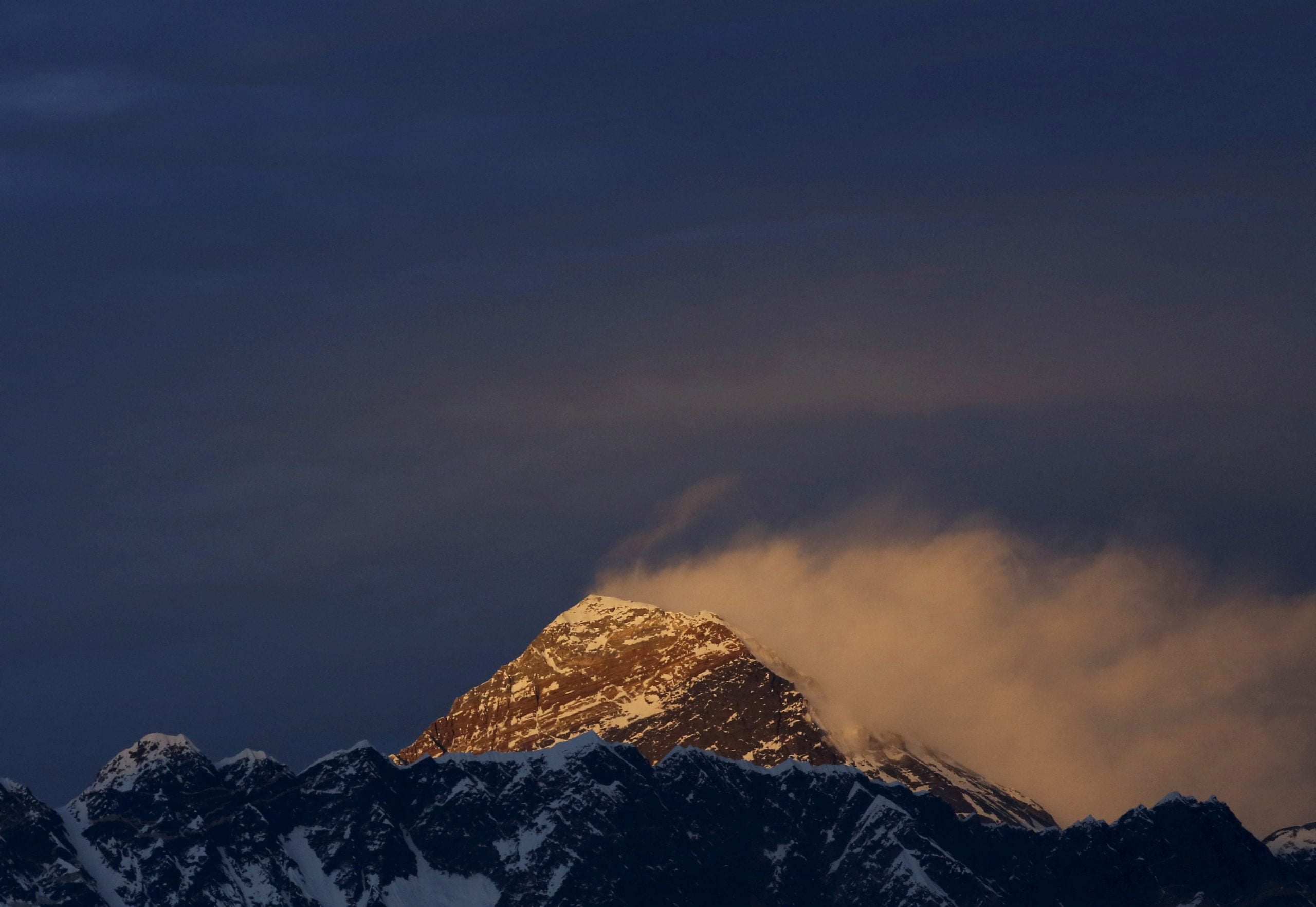 Un alpiniste norvégien peine à redescendre vivant de l'Everest - 3