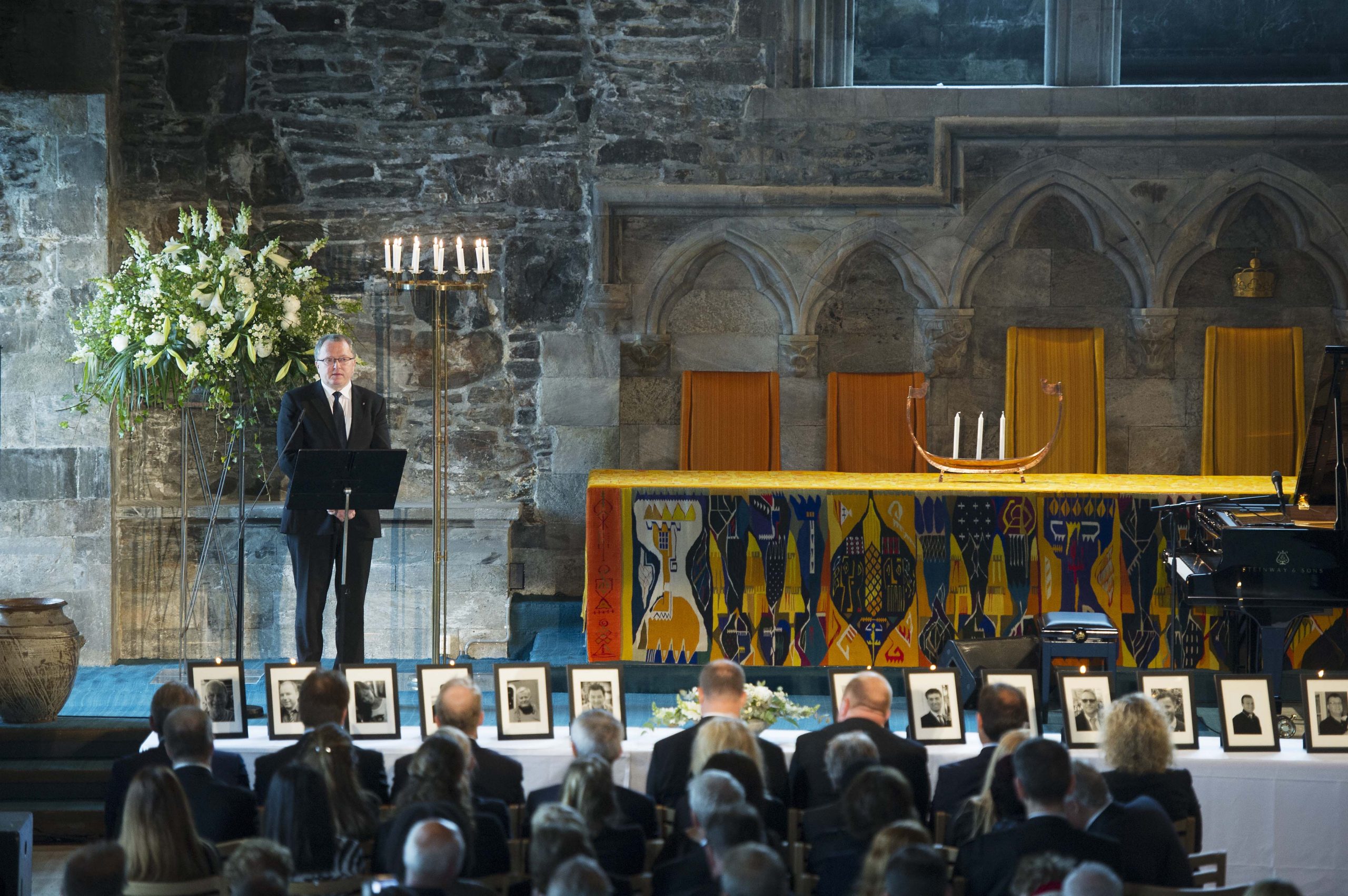 Les victimes de l'accident d'hélicoptère étaient parmi nos premiers 4 Les victimes de l'accident d'hélicoptère étaient parmi nos premiers - 3