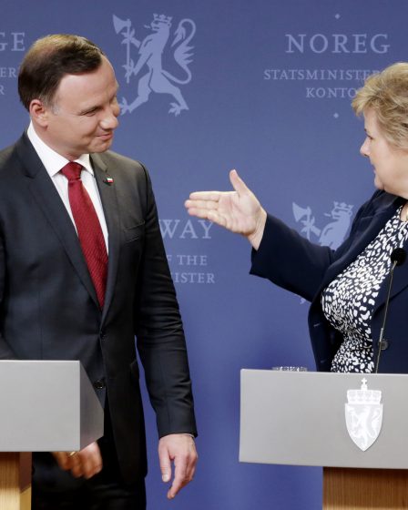 Solberg préoccupé par les avertissements sur l'état de la démocratie en Pologne 20 Solberg préoccupé par les avertissements sur l'état de la démocratie en Pologne - 19