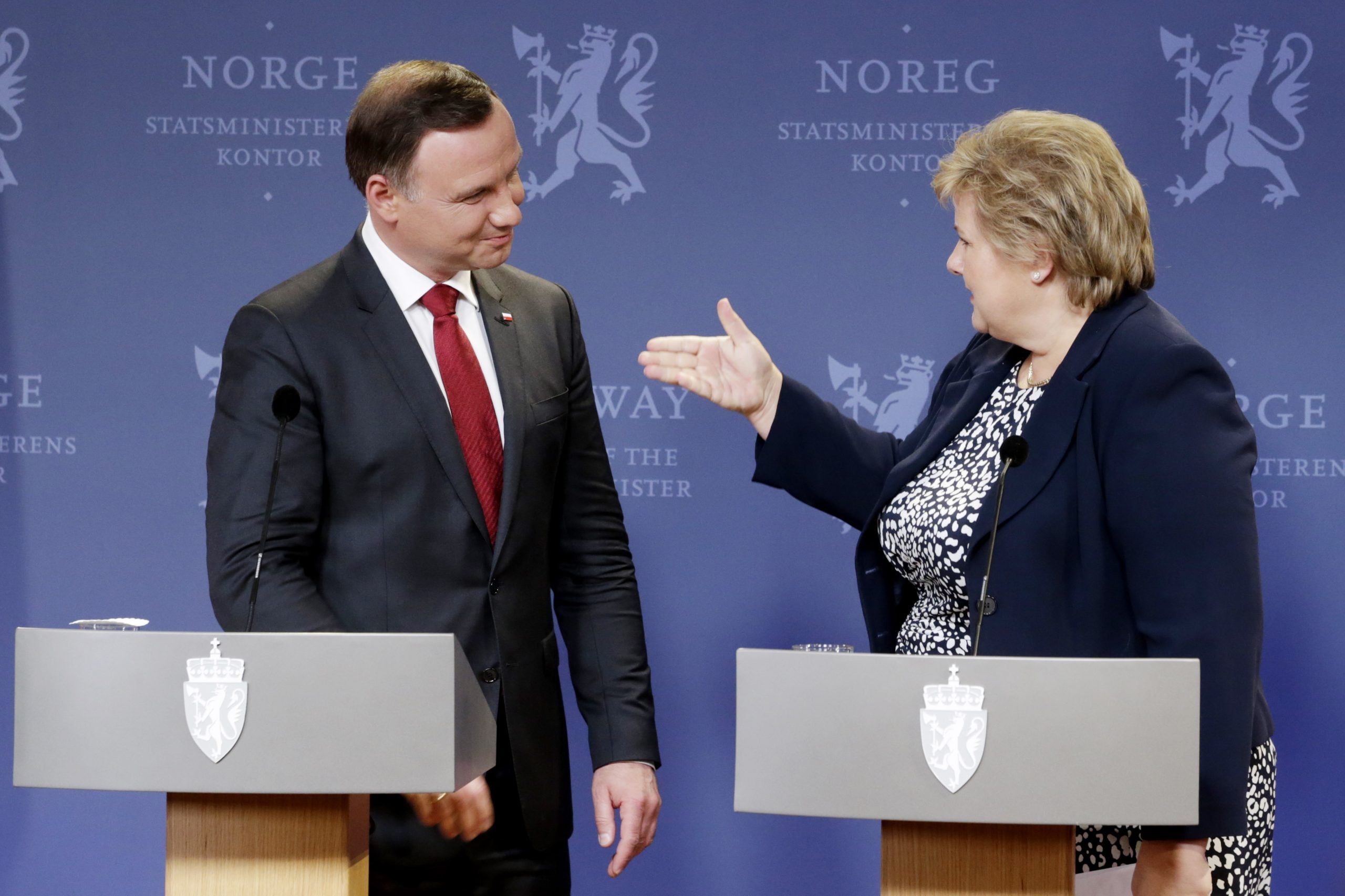 Solberg préoccupé par les avertissements sur l'état de la démocratie en Pologne 4 Solberg préoccupé par les avertissements sur l'état de la démocratie en Pologne - 3