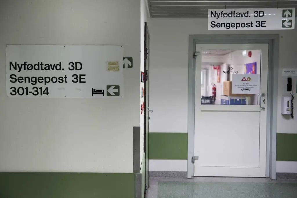 Les nouveau-nés doivent être isolés en raison d'une infection bactérienne à l'hôpital 4 Les nouveau-nés doivent être isolés en raison d'une infection bactérienne à l'hôpital - 3
