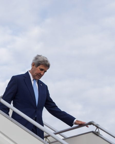 Kerry visite la "ligne de front" du changement climatique dans le nord 12 Kerry visite la "ligne de front" du changement climatique dans le nord - 11