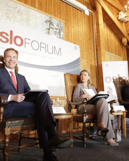 Le Forum d'Oslo ouvert par les dirigeants de l'UE et le ministre iranien des Affaires étrangères 29 Le Forum d'Oslo ouvert par les dirigeants de l'UE et le ministre iranien des Affaires étrangères - 28