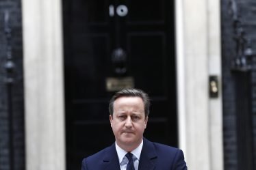 Cameron demande aux électeurs de réfléchir à l'avenir des enfants - 16