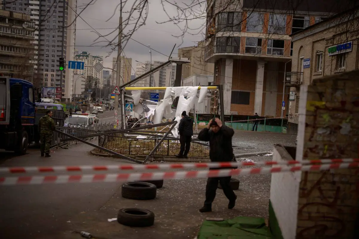 Les habitants de Kiev invités à se cacher dans des abris anti-bombes 4 Les habitants de Kiev invités à se cacher dans des abris anti-bombes - 3