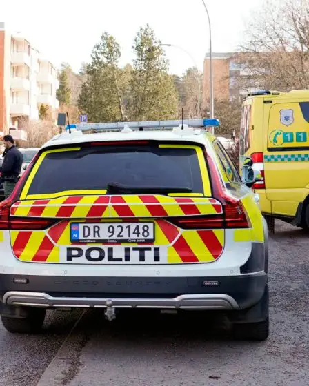 PHOTO : Opération policière à Manglerud à Oslo - une personne décédée retrouvée dans un appartement - 33