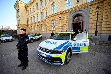 Deux enseignants tués dans une attaque au couteau et à la hache au lycée de Malmö - 18