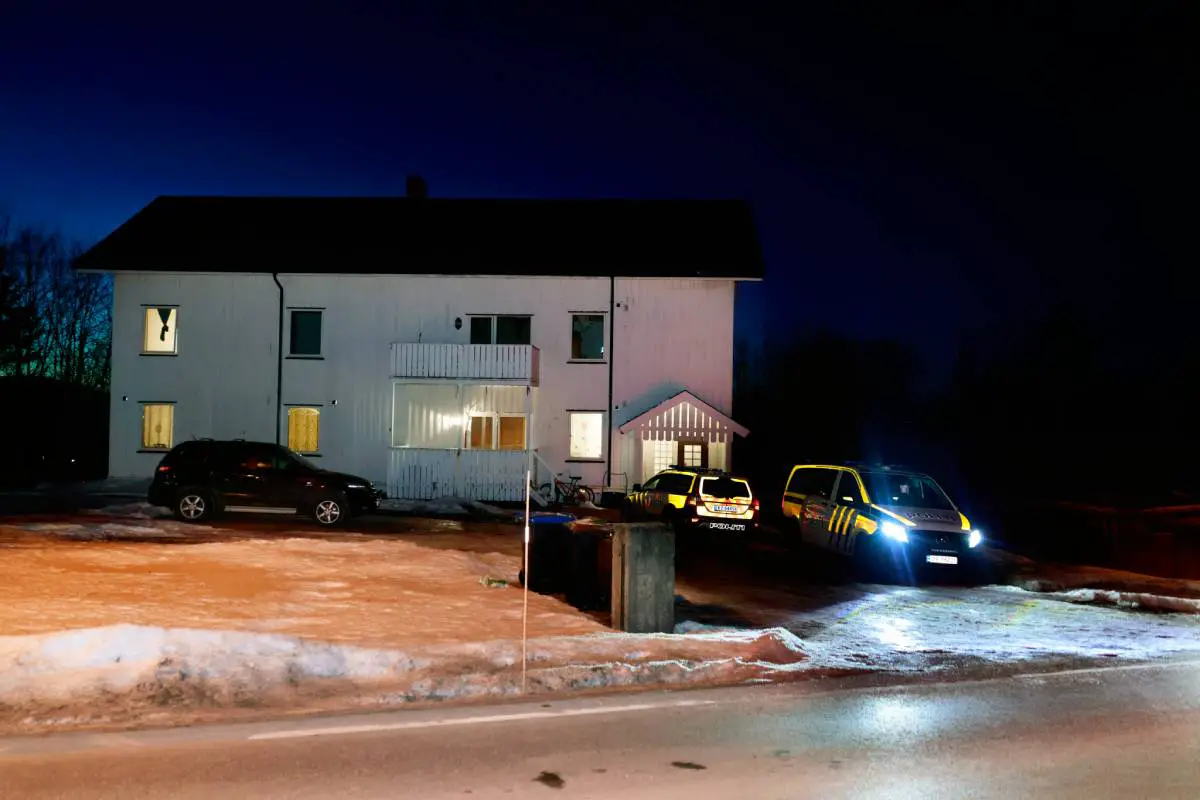 Un homme placé en garde à vue après avoir poignardé un centre d'accueil pour demandeurs d'asile à Østre Toten - 3