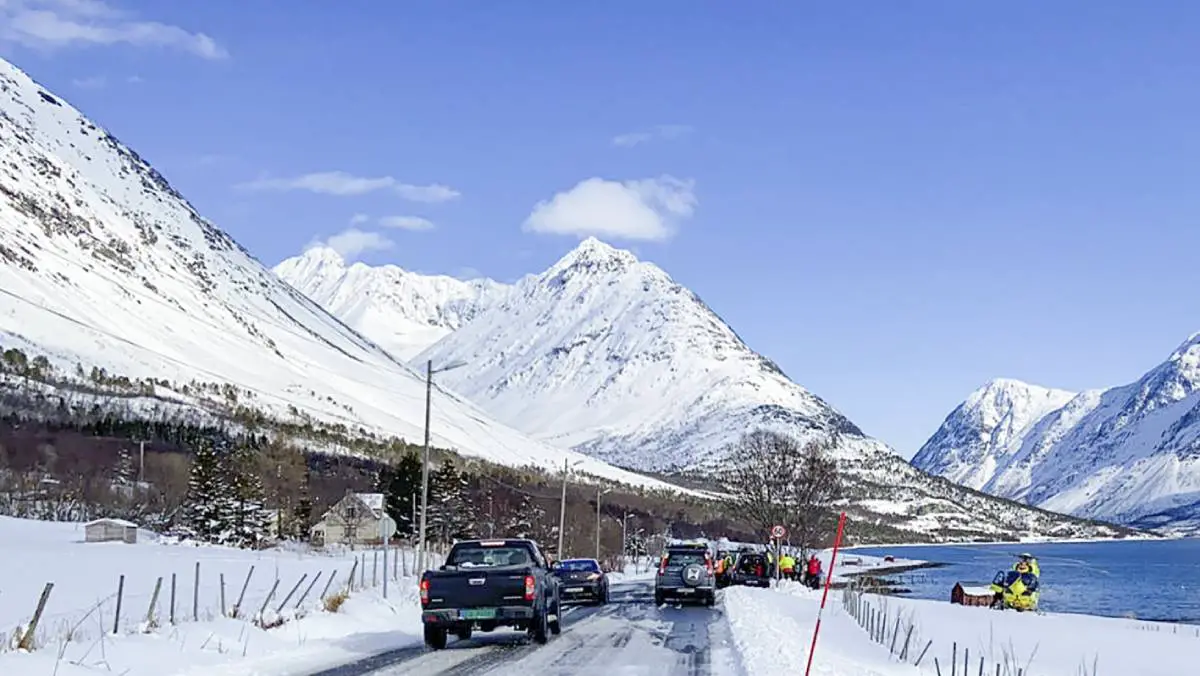 Deux hommes d'une vingtaine d'années retrouvés morts après une avalanche à Troms 4 Deux hommes d'une vingtaine d'années retrouvés morts après une avalanche à Troms - 3