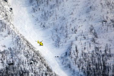 Un homme touché par une avalanche à Troms dimanche toujours dans un état critique - 16