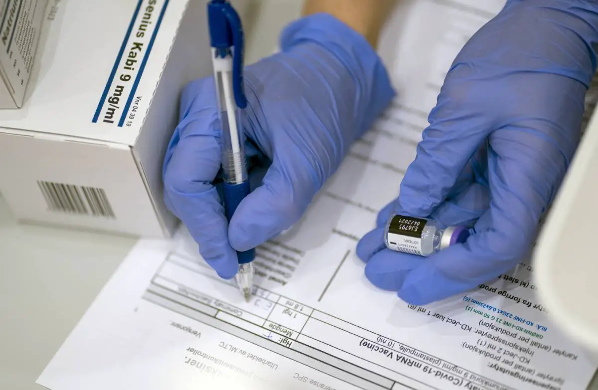 Sept personnes à Kongsvinger ont reçu des injections salines au lieu de vaccins corona 4 Sept personnes à Kongsvinger ont reçu des injections salines au lieu de vaccins corona - 3