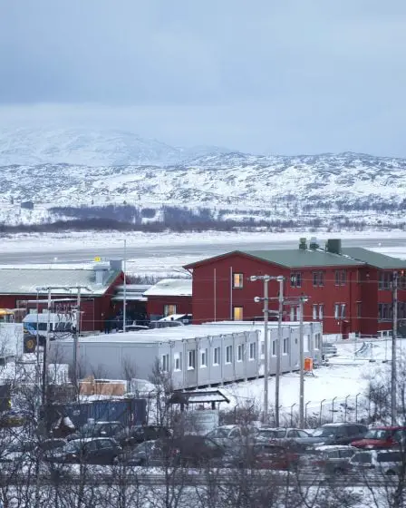 Un bus avec 13 demandeurs d'asile déboutés s'est rendu en Russie 17 Un bus avec 13 demandeurs d'asile déboutés s'est rendu en Russie - 16