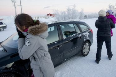 Les demandeurs d'asile de l'Église retournent au Camp Ouest - 16