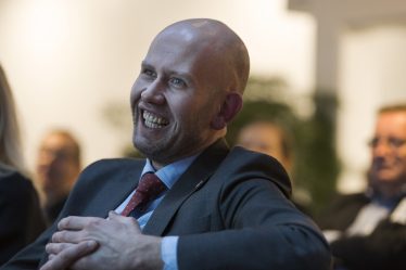 Lien est heureux après la réunion de pouvoir avec l'UE - 20