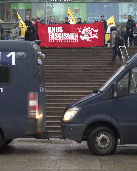 Une personne arrêtée lors d'une manifestation de Listhaug 20 Une personne arrêtée lors d'une manifestation de Listhaug - 19