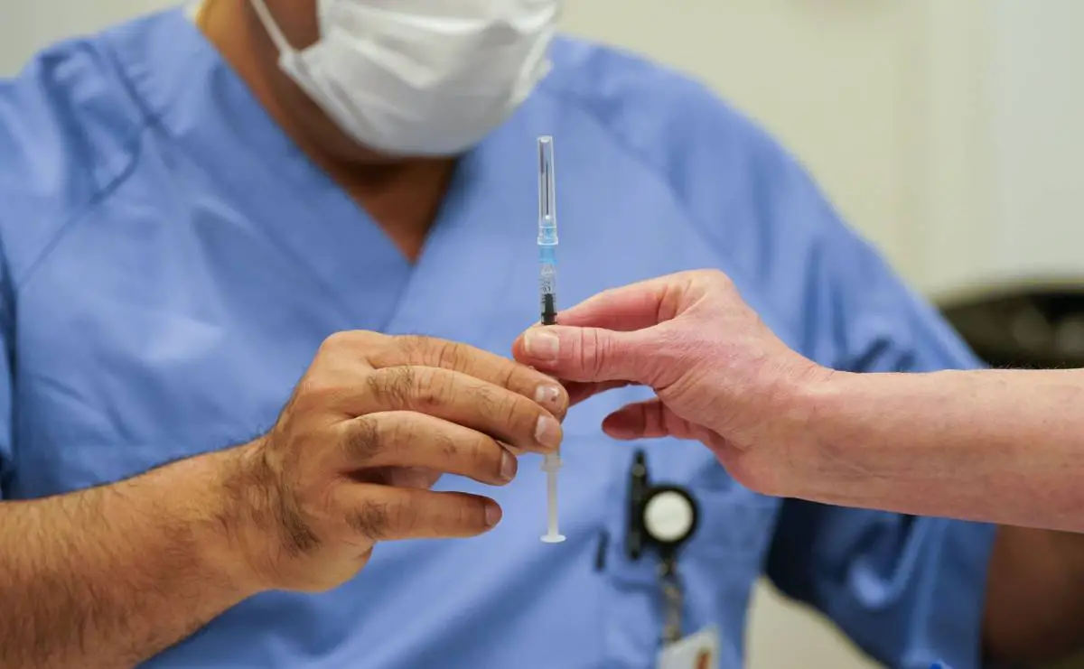 FHI norvégien : les personnes de plus de 80 ans peuvent recevoir une autre dose de rappel - 3