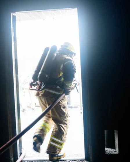 Une personne arrêtée après l'incendie d'une maison à Steinkjer - 19