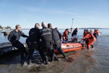 Une manifestation contre le pétrole à Åsgårdstrand arrêtée par la police - 16