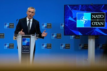 Stoltenberg: les membres de l'OTAN continueront de fournir des armes à l'Ukraine - 18