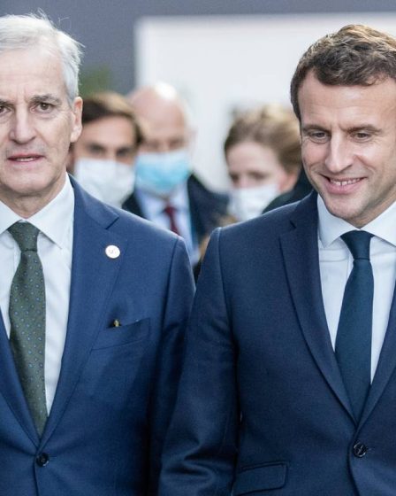 Le Premier ministre Støre, soulagé par la victoire de Macron, qualifie l'alternative de "de mauvais augure" - 1