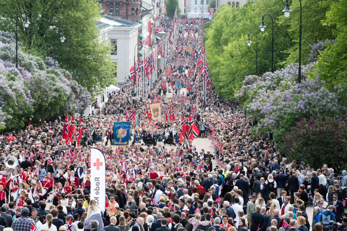 Un nombre record d'enfants inscrits au défilé du 17 mai à Oslo 4 Un nombre record d'enfants inscrits au défilé du 17 mai à Oslo - 3