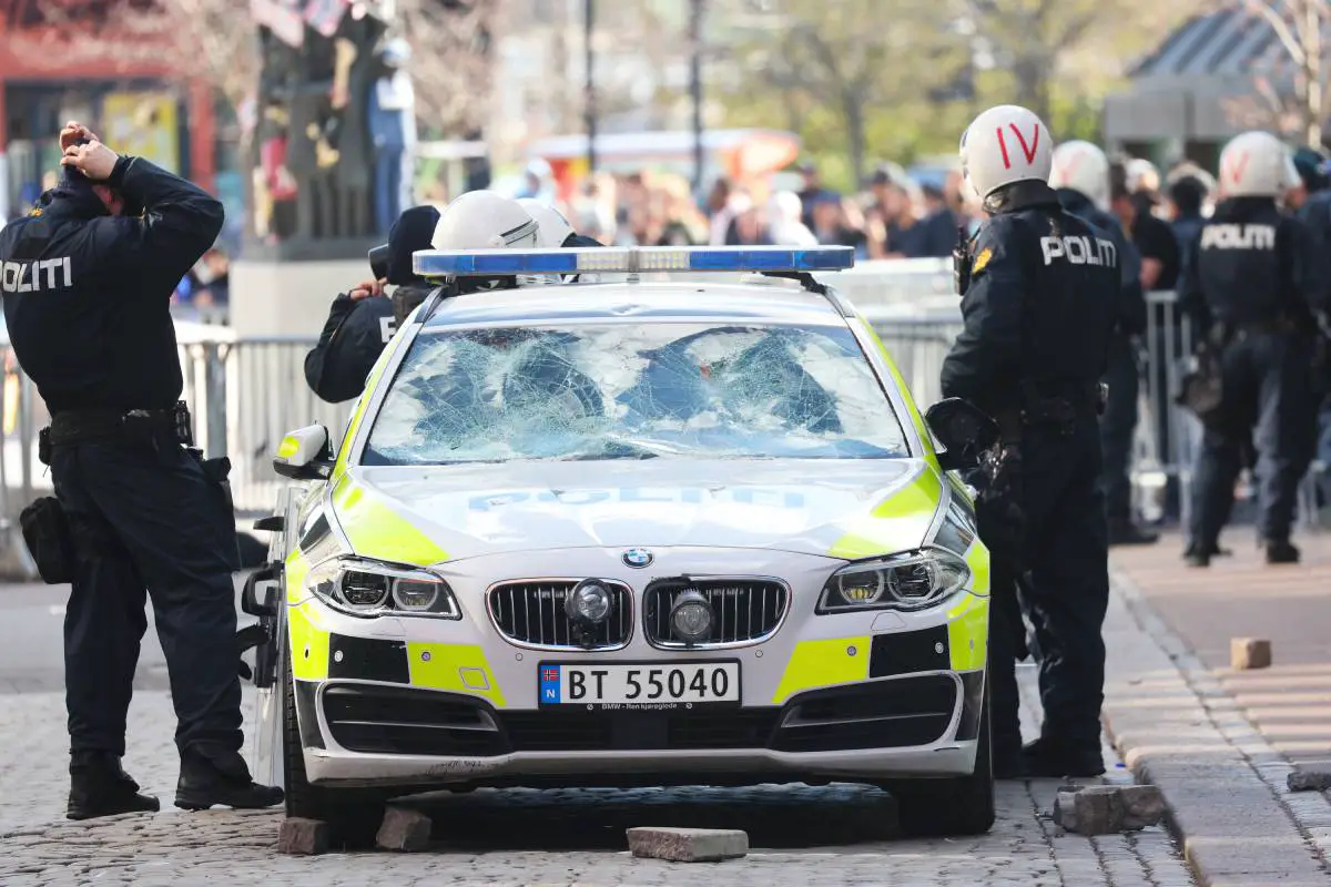 Dix personnes signalées après la manifestation SIAN à Sandefjord - 3