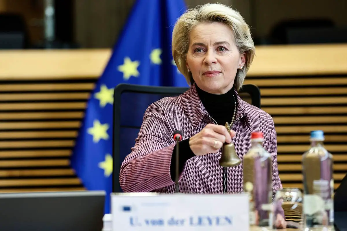 La présidente de la CE, Ursula von der Leyen, se rendra à Kiev pour rencontrer Zelenskyy - 3