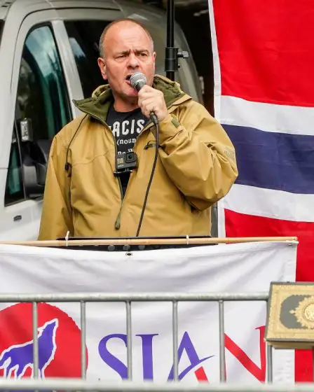 Islam Net utilise les images brûlant le Coran de SIAN dans une campagne de collecte de fonds et reçoit des millions de couronnes - 94
