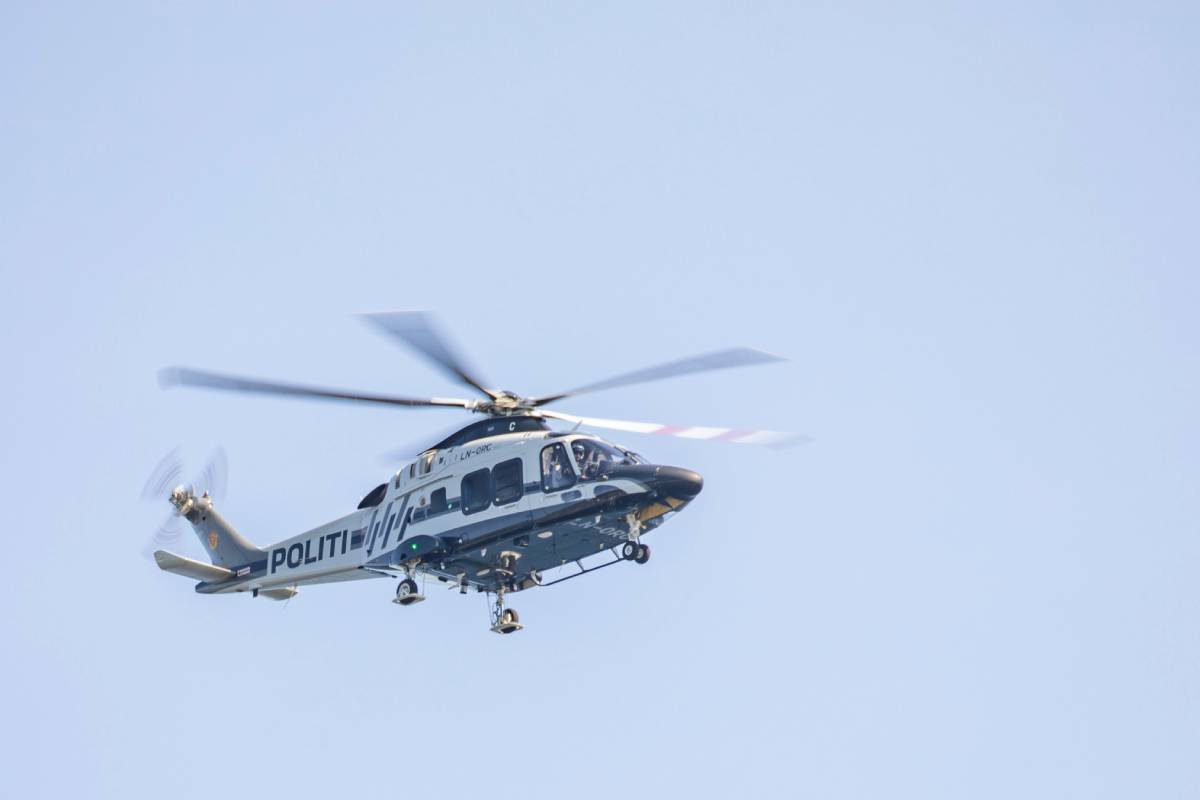 La police de Troms a déménagé avec un hélicoptère pour faire face à un homme problématique - 3