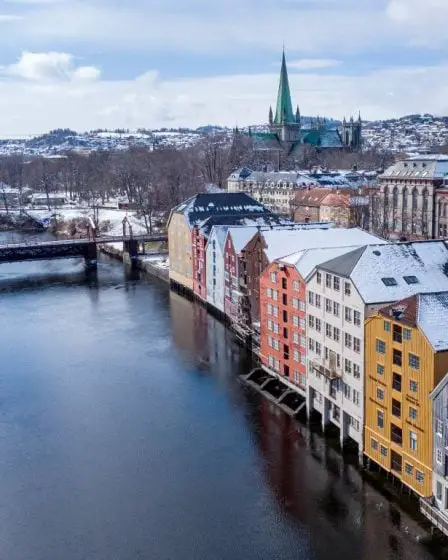 Des militants écologistes bloquent la circulation à Trondheim - 16