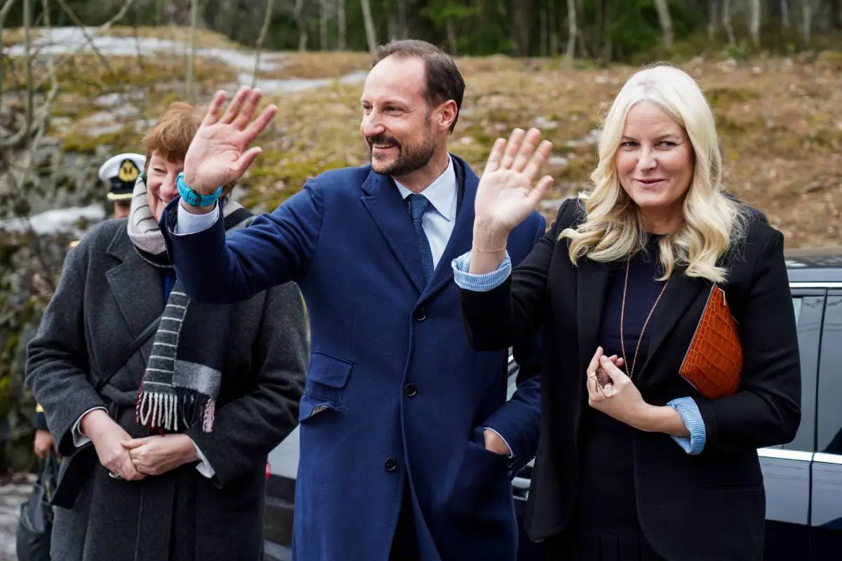 Le prince héritier et la princesse héritière de Norvège offrent un abri aux réfugiés ukrainiens - 3