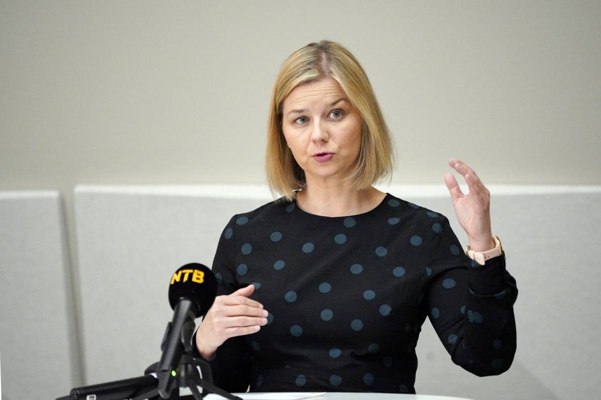 Melby pense que le gouvernement norvégien sape les sanctions contre la Russie 4 Melby pense que le gouvernement norvégien sape les sanctions contre la Russie - 3