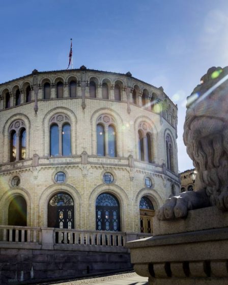 Environ 500 parlementaires norvégiens seront contrôlés par le Bureau du vérificateur général - 28