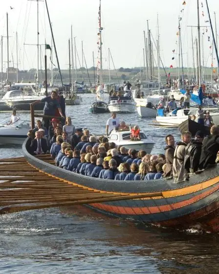 La plus longue réplique de navire viking prête pour le lancement du printemps au Roskilde Viking Ship Museum - 19