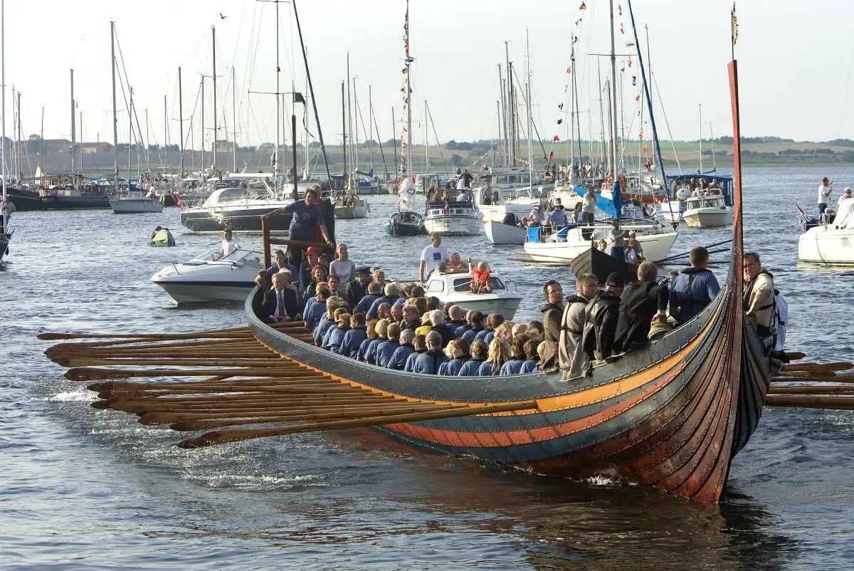 La plus longue réplique de navire viking prête pour le lancement du printemps au Roskilde Viking Ship Museum - 3