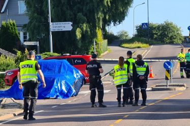 Une femme retrouvée grièvement blessée à Askim décède, une personne inculpée - 16