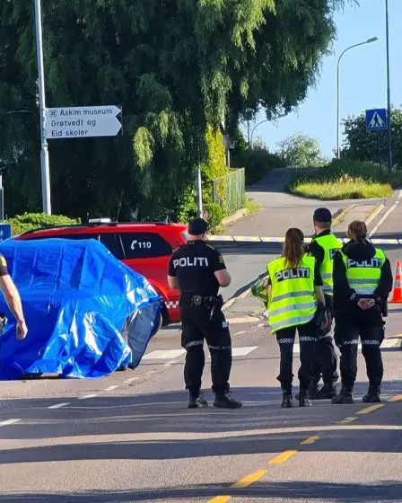 Une femme retrouvée grièvement blessée à Askim décède, une personne inculpée - 16
