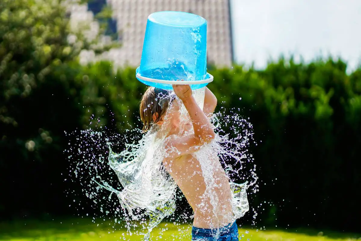 Croix-Rouge : les Norvégiens qui voyagent pendant l'été doivent faire attention aux vagues de chaleur 4 Croix-Rouge : les Norvégiens qui voyagent pendant l'été doivent faire attention aux vagues de chaleur - 3