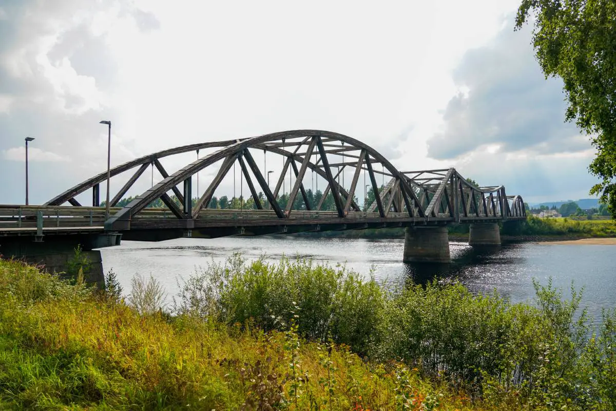 L'administration routière norvégienne ferme 14 ponts en bois après l'effondrement du pont à Tretten - 5