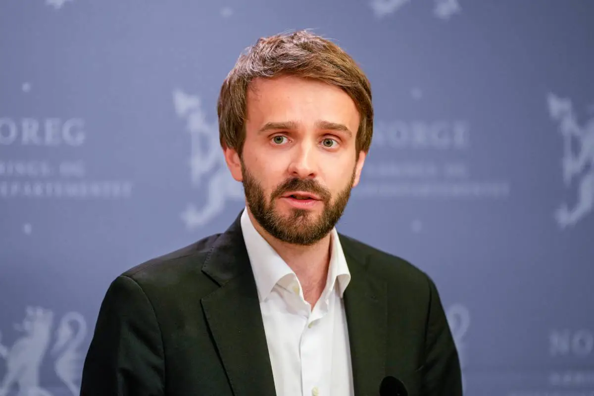 Le ministre de l'Industrie Vestre envisage un programme de prêts pour les entreprises norvégiennes affectées par les prix de l'électricité - 3