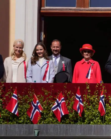 La famille royale de Norvège accueille le défilé record des enfants du 17 mai à Oslo - 1