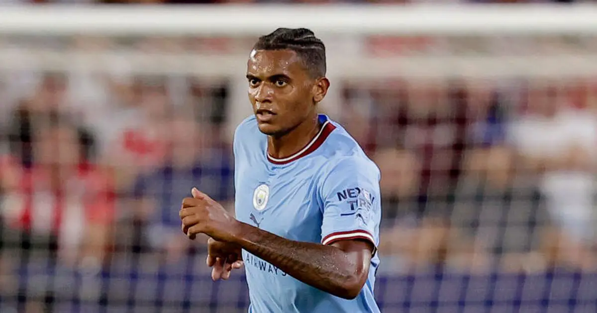 Pep Guardiola compare les débuts de Manuel Akanji à son coéquipier de Man City 4 Pep Guardiola compare les débuts de Manuel Akanji à son coéquipier de Man City - 3