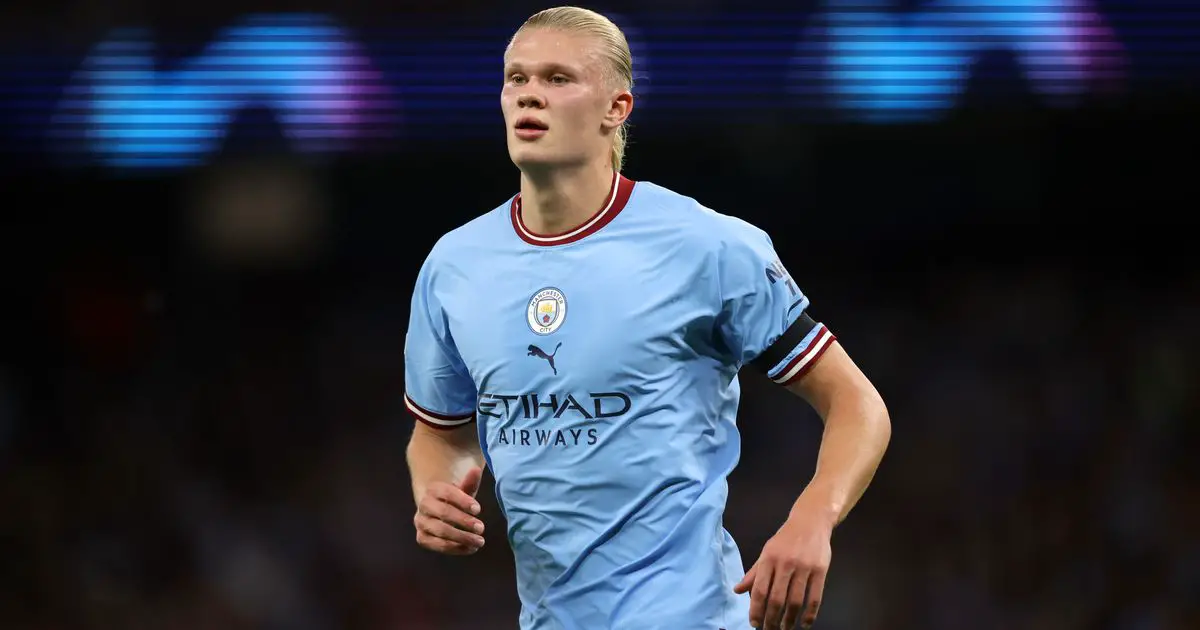 Rio Ferdinand explique la différence clé entre Erling Haaland de Man City et l'icône de Man United Wayne Rooney 4 Rio Ferdinand explique la différence clé entre Erling Haaland de Man City et l'icône de Man United Wayne Rooney - 3