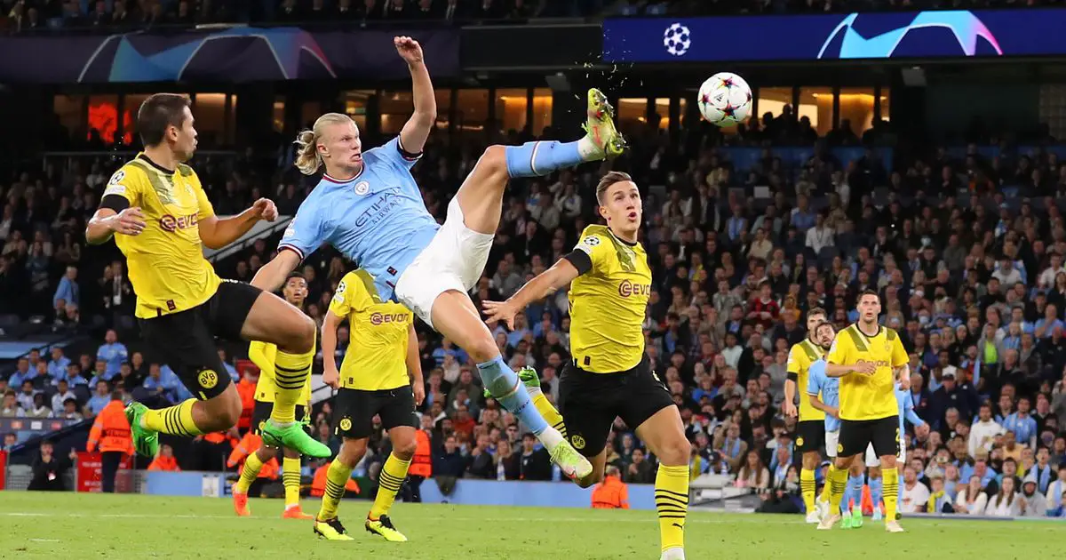 "Machine à buts" - Les légendes de la Premier League réagissent au vainqueur de la star de Man City, Erling Haaland, contre Dortmund - 3