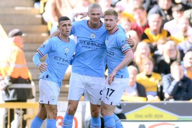 Man City révèle trois stars nominées pour le joueur du mois - 16